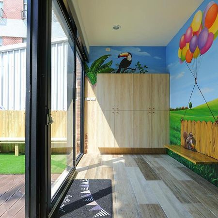 Colorful Balloons Homestay Маґун Екстер'єр фото