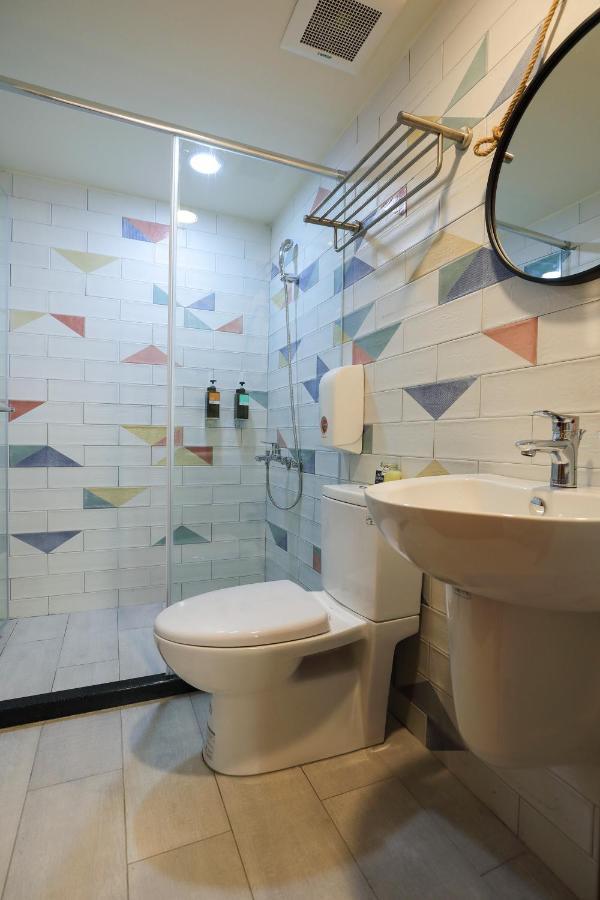 Colorful Balloons Homestay Маґун Екстер'єр фото