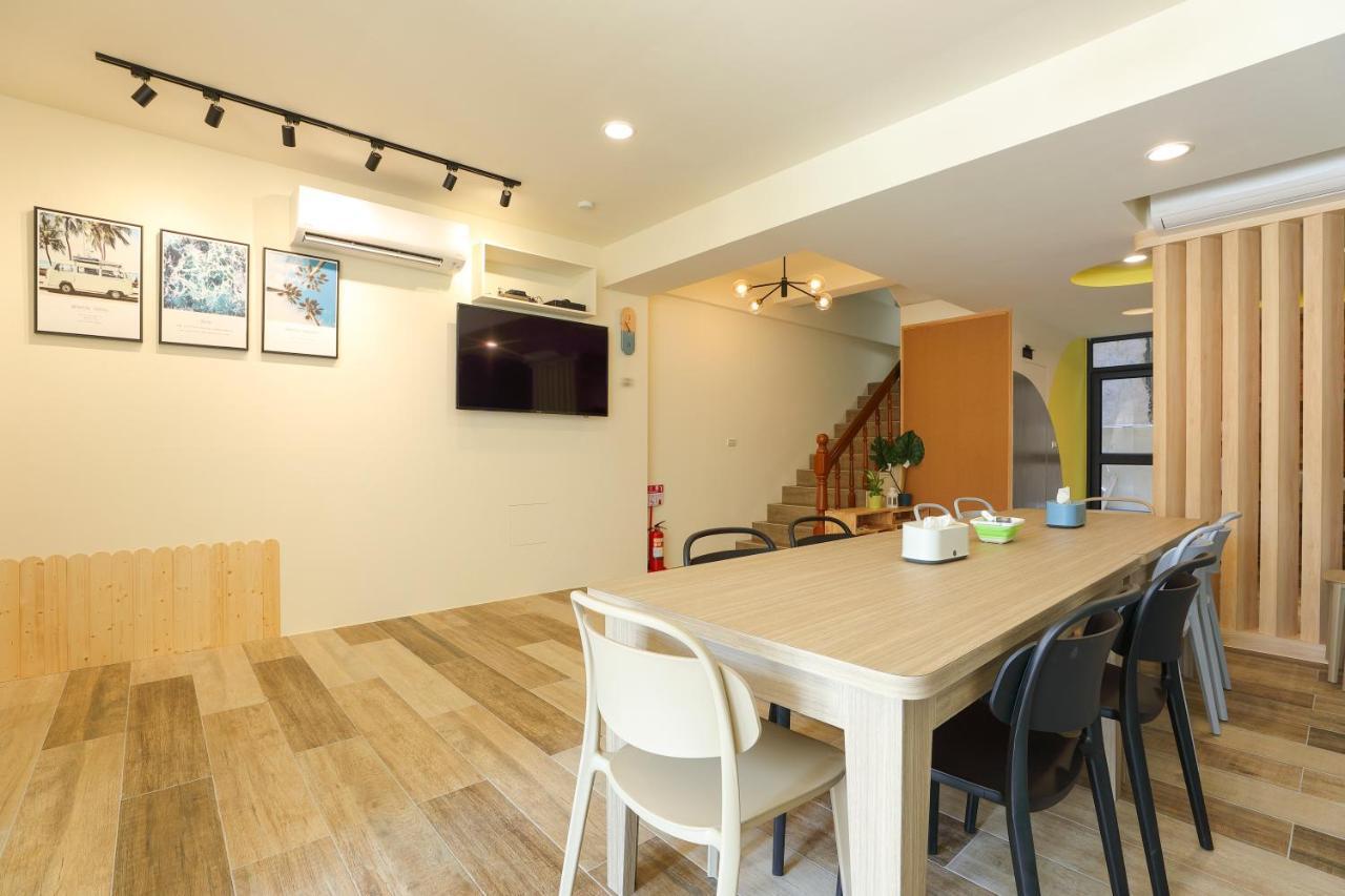 Colorful Balloons Homestay Маґун Екстер'єр фото
